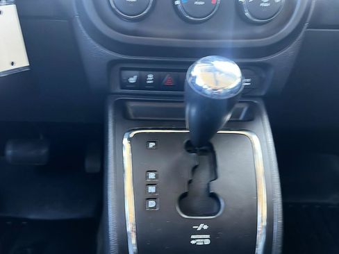 Used 2017 Jeep Patriot High Altitude AWD/4WD image 27