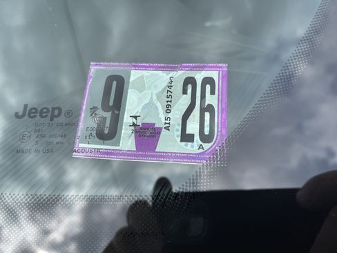 New 2025 Jeep Grand Cherokee Laredo X image 28