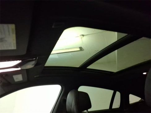 Used 2025 BMW X6 xDrive40i w/ Climate Comfort Package image 24