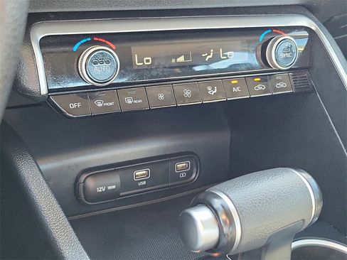Used 2023 Kia K5 LXS image 28
