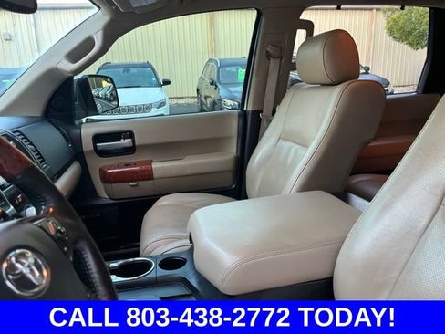 Used 2018 Toyota Sequoia Platinum AWD/4WD image 10