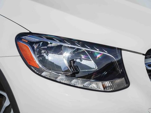 Used 2019 Mercedes-Benz GLC 300 image 48