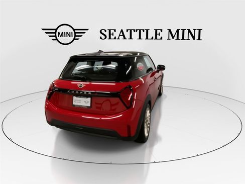 Certified 2025 MINI Cooper S image 10