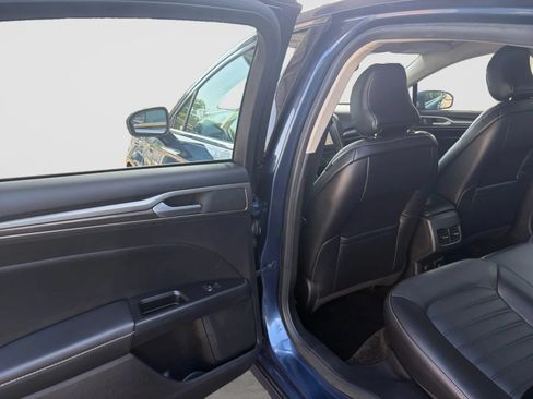 Used 2018 Ford Fusion Energi SE FWD image 14