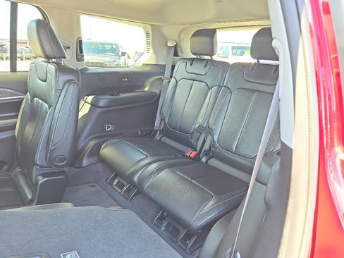 Used 2023 Jeep Grand Cherokee L Limited w/ Black Appearance Package image 26