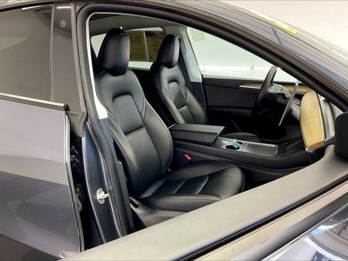 Used 2023 Tesla Model Y Long Range AWD/4WD image 6