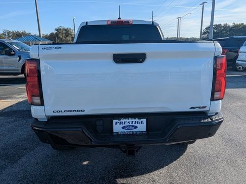 Used 2024 Chevrolet Colorado ZR2 w/ Technology Package image 6