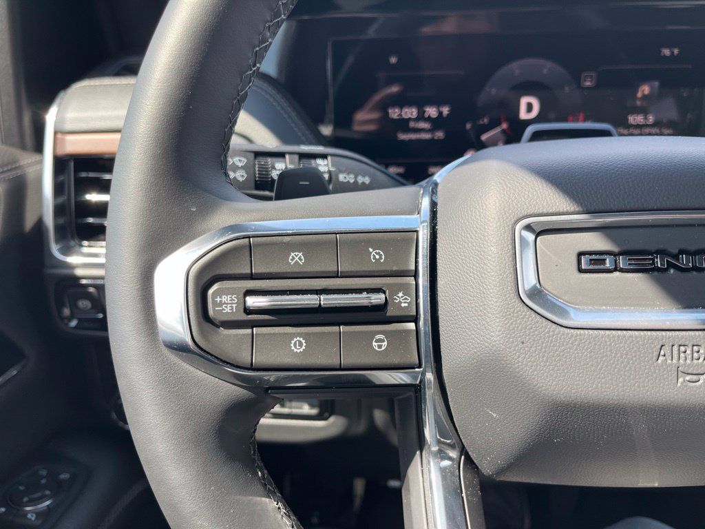 Used 2026 GMC Yukon Denali w/ Denali Reserve Package AWD/4WD image 18
