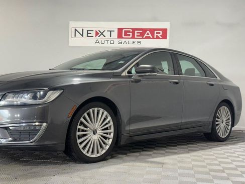 Used 2017 Lincoln MKZ Reserve w/ Technology Package FWD image 6