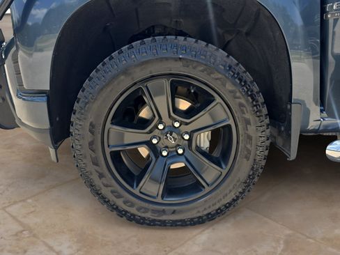 Used 2020 Chevrolet Silverado 1500 RST w/ Texas Edition AWD/4WD image 28