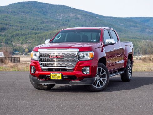 Used 2022 GMC Canyon Denali image 3