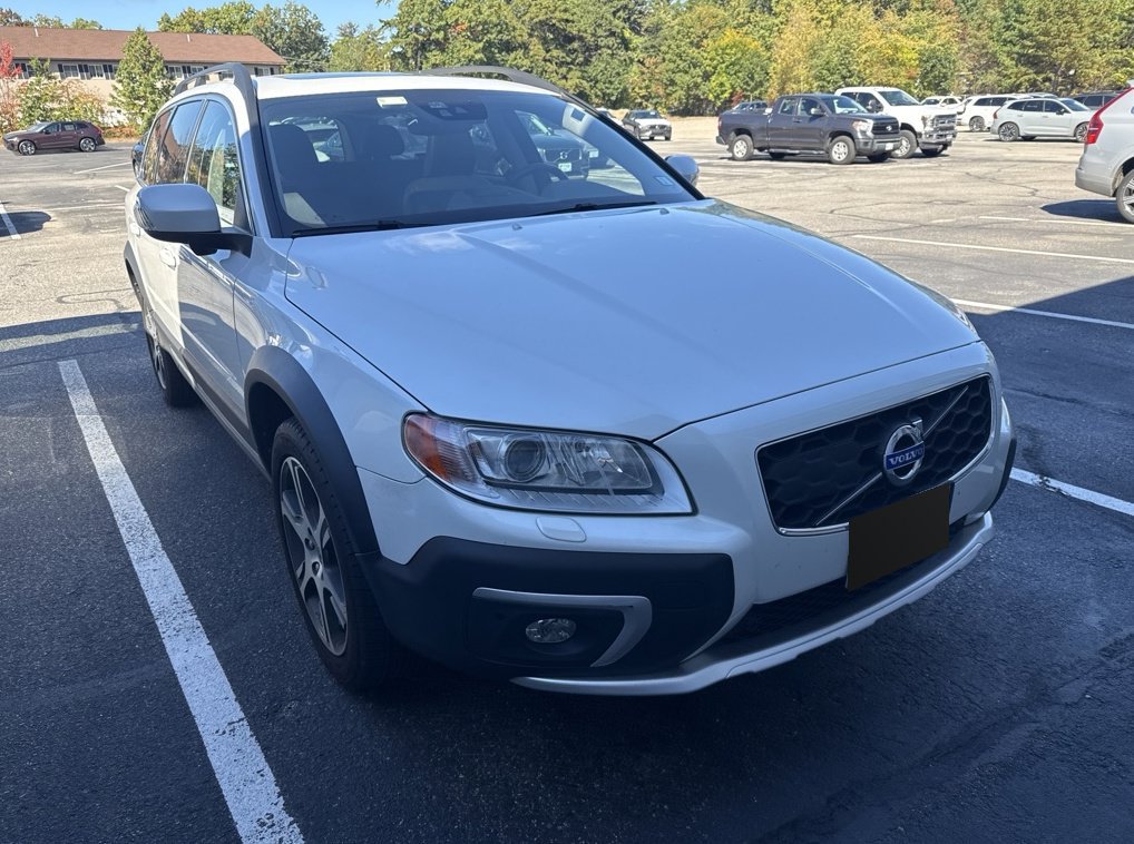 Used 2015 Volvo XC70 T6 Platinum AWD/4WD image 1