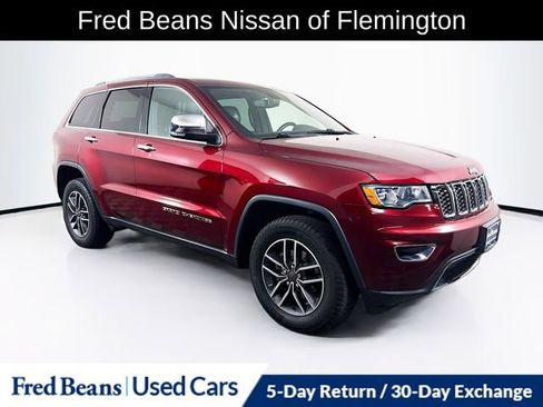 Used 2019 Jeep Grand Cherokee Limited AWD/4WD image 1