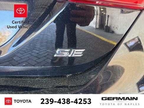 Used 2022 Toyota Camry SE w/ Audio Upgrade Package image 5