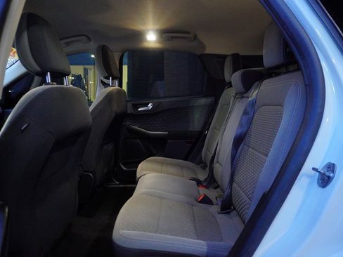 Used 2020 Ford Escape SE image 27