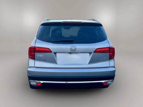 Used 2016 Honda Pilot Elite image 3