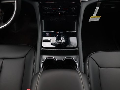 New 2025 Jeep Grand Cherokee Limited image 24