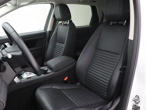 Used 2023 Land Rover Discovery Sport S image 16