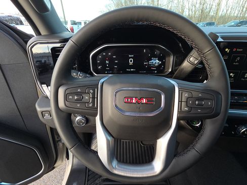 New 2026 GMC Sierra 1500 SLE w/ X31 Off-Road Package image 18