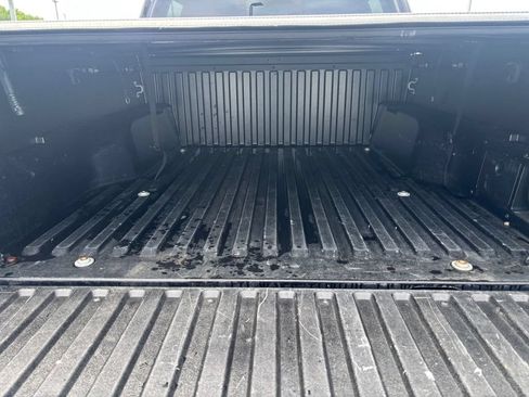 Used 2022 Toyota Tacoma TRD Off-Road w/ Technology Package AWD/4WD image 11