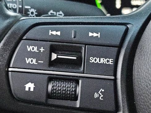 Used 2025 Honda CR-V Sport image 9