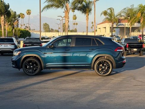 Used 2022 Volkswagen Atlas Cross Sport SEL R-Line AWD/4WD image 9