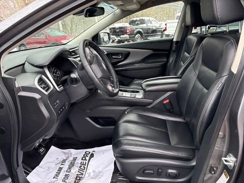 Used 2022 Nissan Murano SV image 9