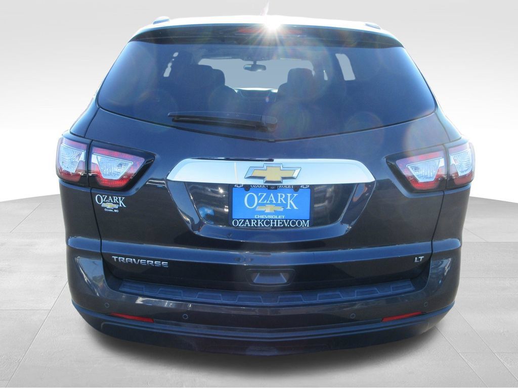 Certified 2017 Chevrolet Traverse LT FWD image 4