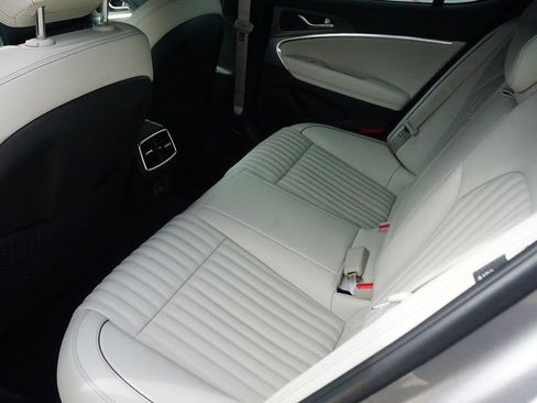 Certified 2025 Genesis G70 3.3T Advanced image 19