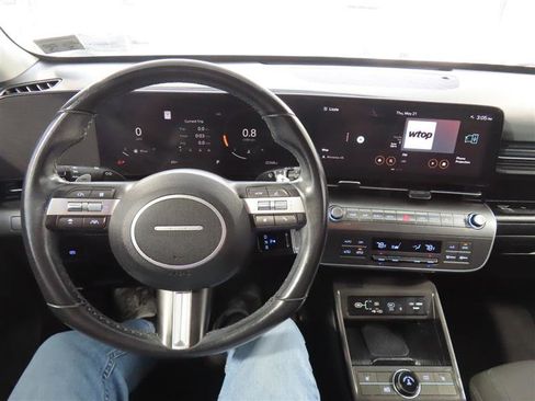 Used 2024 Hyundai Kona SEL w/ Convenience Package AWD/4WD image 19