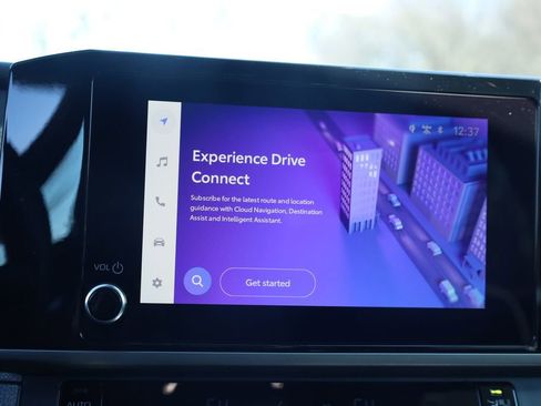 Used 2025 Toyota Camry SE image 20