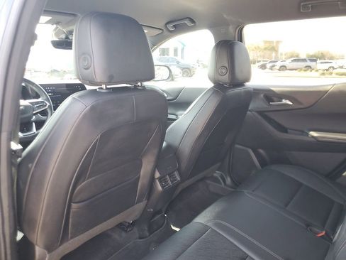 Used 2025 Chevrolet Equinox LT w/ Convenience Package II image 10