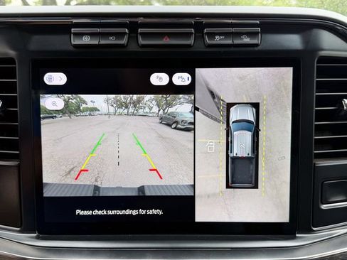 Used 2024 Ford F250 Lariat w/ Tremor Off-Road Package image 16