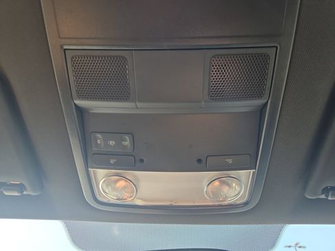 Used 2012 Volkswagen Beetle Turbo FWD image 25