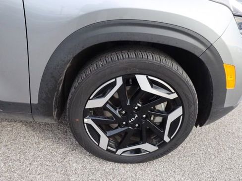 Certified 2024 Kia Seltos SX w/ SX Sunroof Package image 14