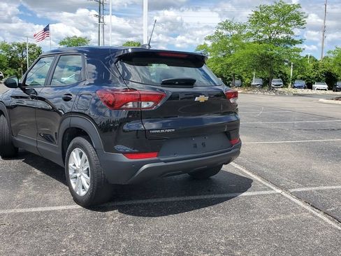 Used 2021 Chevrolet TrailBlazer LS FWD image 24