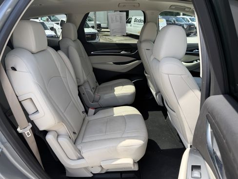 Used 2024 Buick Enclave Essence w/ Experience Buick Package FWD image 10