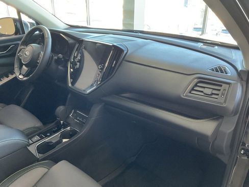Used 2025 Subaru Ascent Onyx Edition image 18