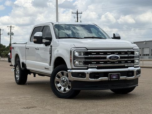 Used 2025 Ford F250 Lariat w/ Lariat Ultimate Package AWD/4WD image 2