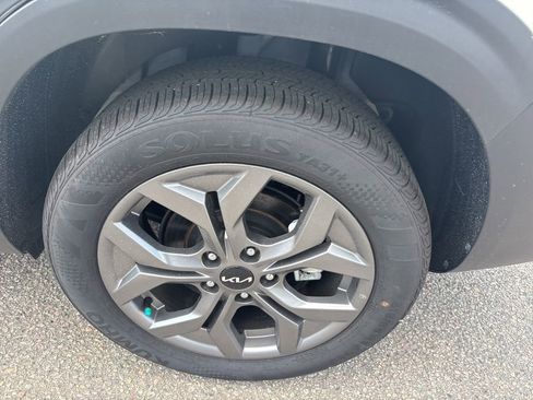 Certified 2024 Kia Seltos SX image 17