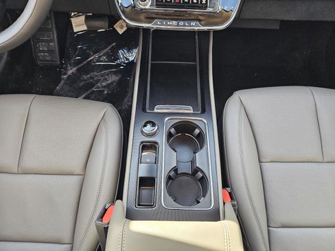 New 2026 Lincoln Corsair Reserve w/ Jet Appearance Package image 18