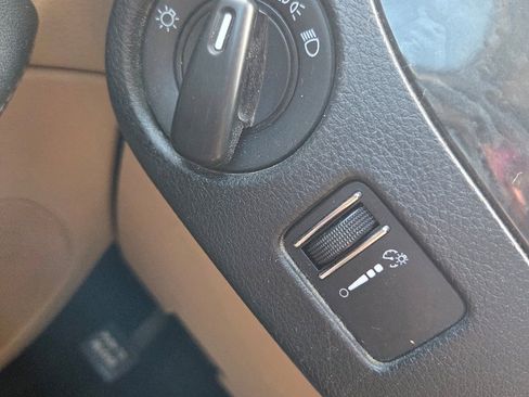 Used 2015 Dodge Grand Caravan American Value Package image 20