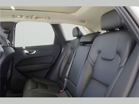 New 2025 Volvo XC60 B5 Core w/ Climate Package image 19