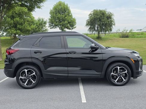 Used 2022 Chevrolet TrailBlazer RS FWD image 8