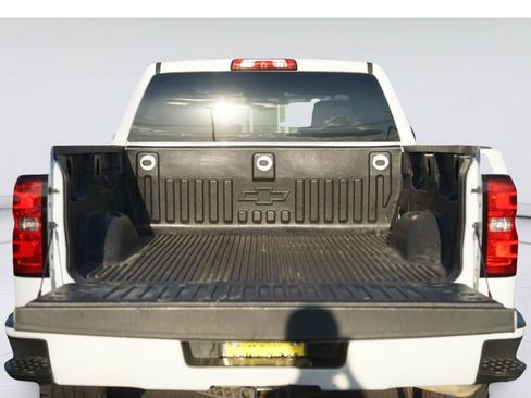 Used 2018 Chevrolet Silverado 1500 Custom w/ Custom Value Package RWD image 31