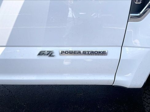 Certified 2022 Ford F250 XLT AWD/4WD image 7