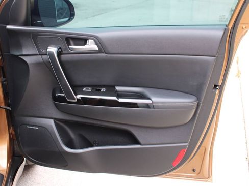 Used 2020 Kia Sportage SX FWD image 37