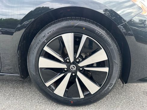 Used 2020 Nissan Altima 2.5 SL FWD image 38