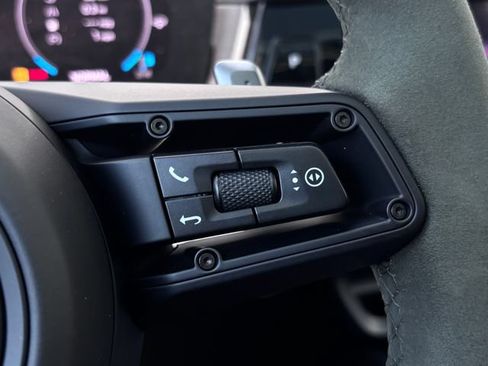 Certified 2026 Porsche Cayenne GTS AWD/4WD image 17
