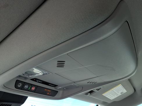 Used 2023 Chevrolet Equinox LS w/ LS Convenience Package image 27